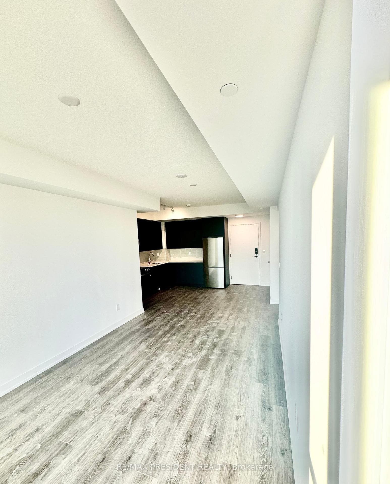 225 Malta Avenue Unit 810 photo 12