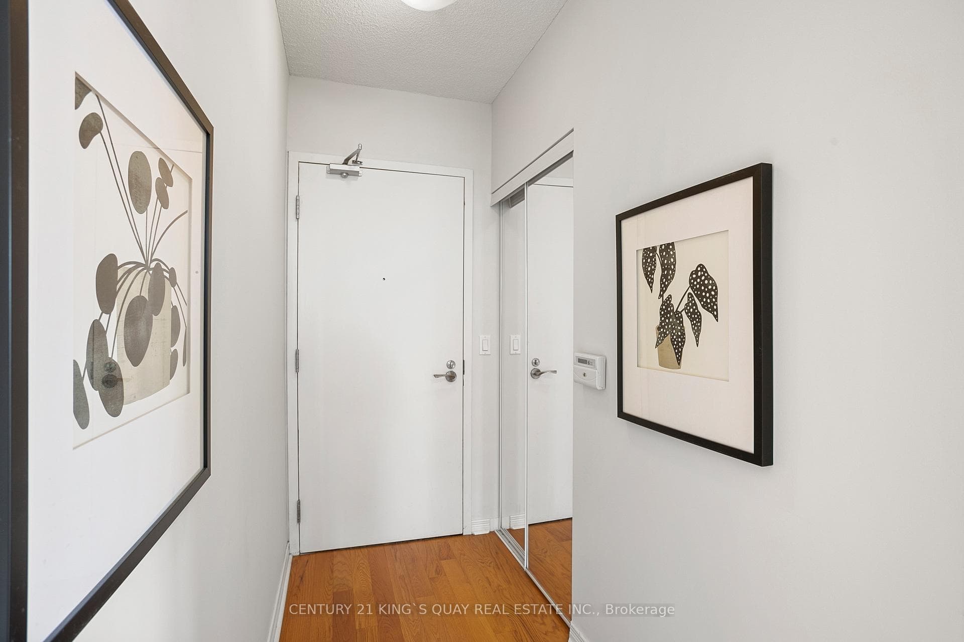 2240 Lake Shore Boulevard Unit 2904 photo 3