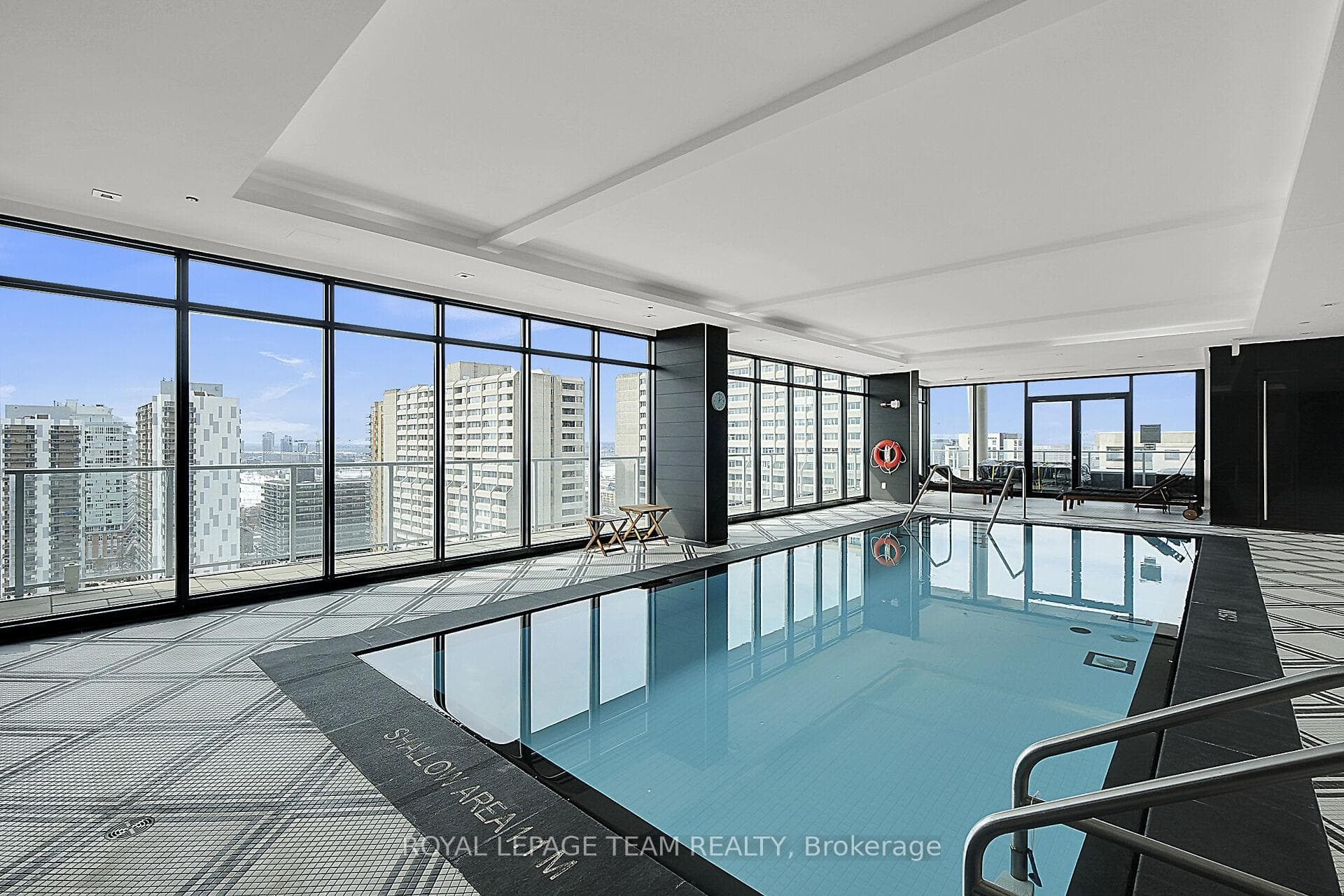 255 Bay Street Unit 709 photo 25