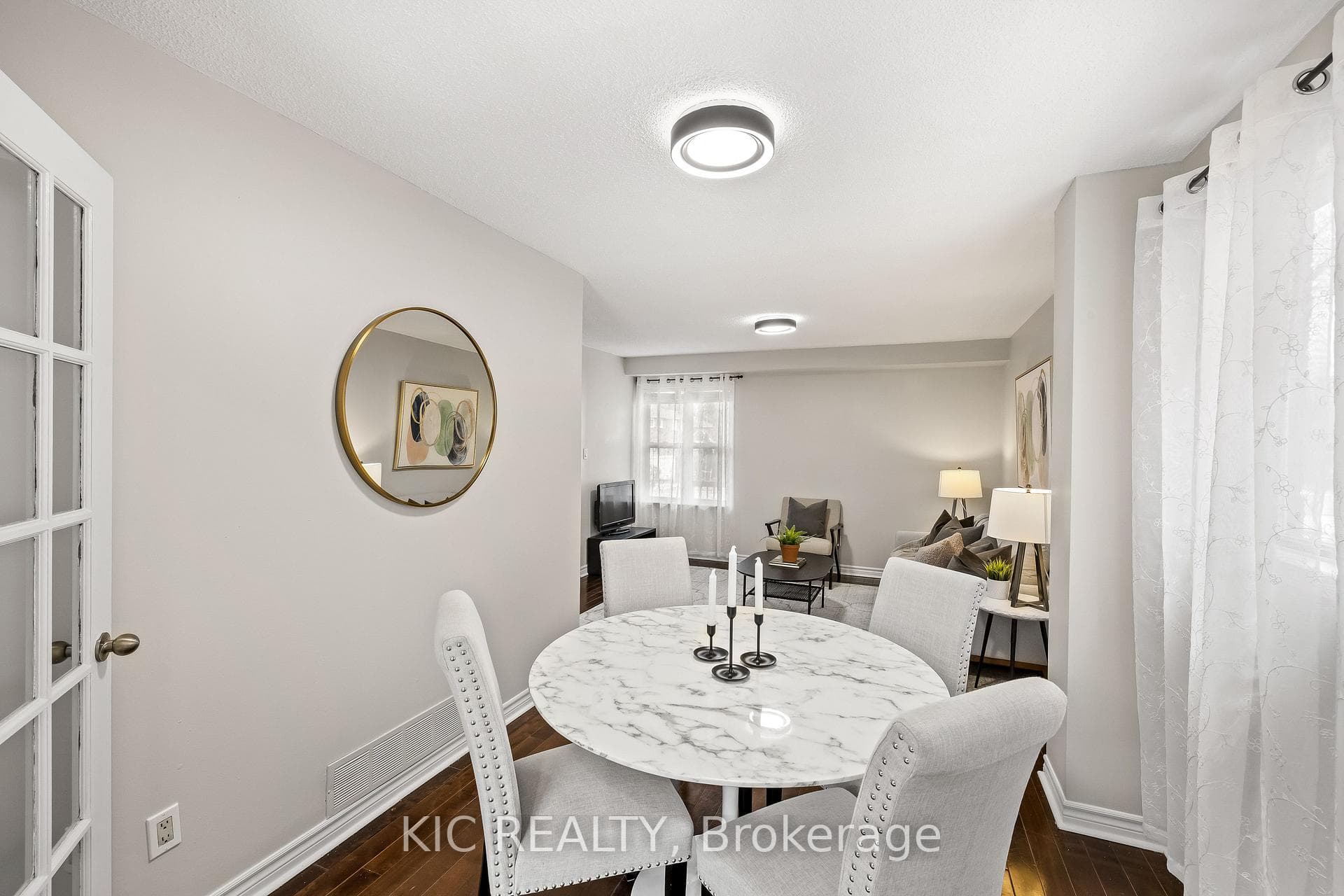 174 Ravenscroft Road photo 13