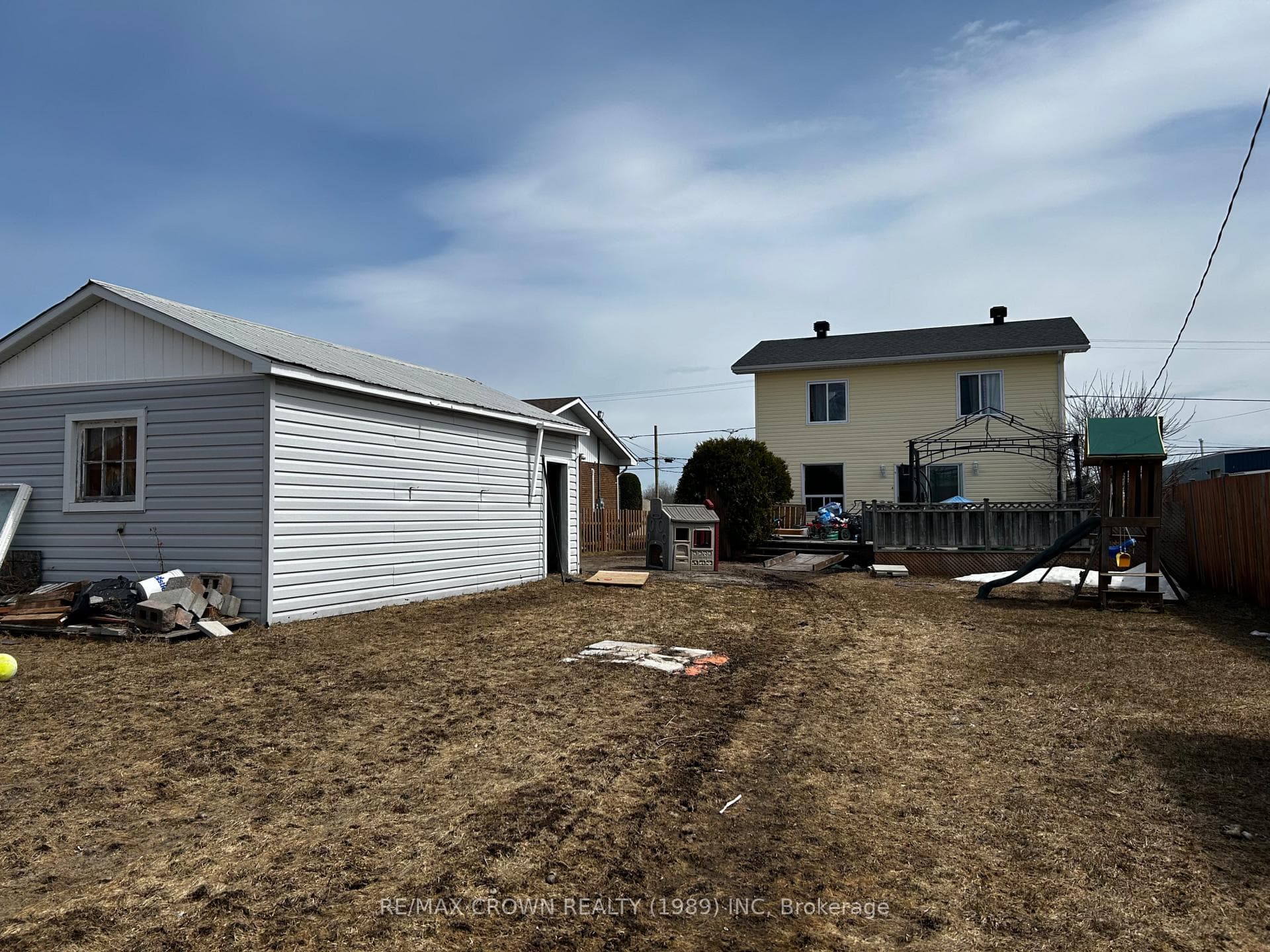 view of backyard