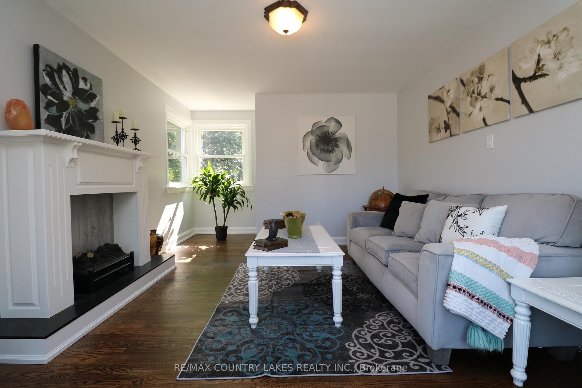 391 Bay Street photo 3