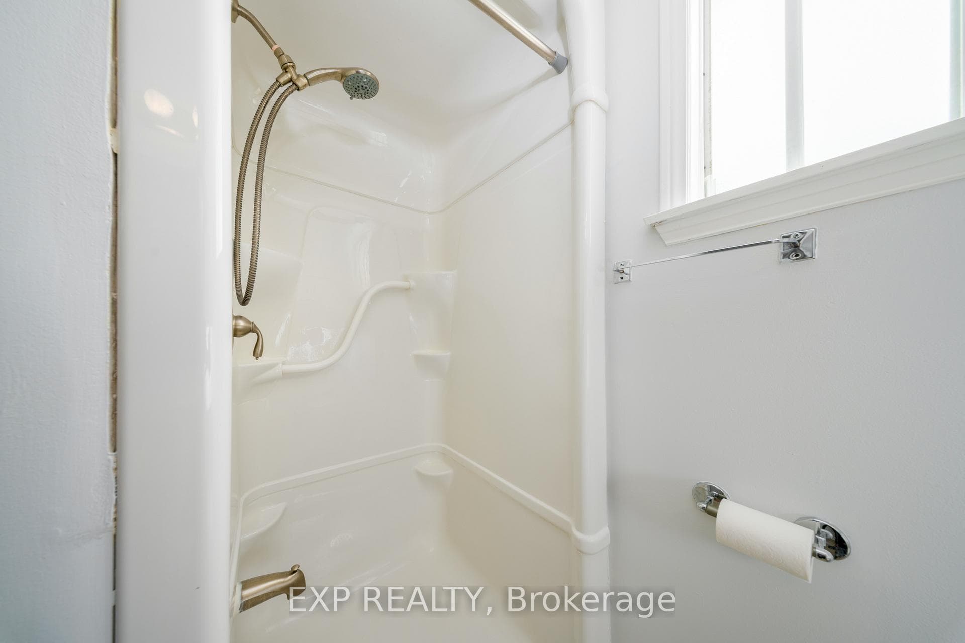 125 Overbank Drive photo 7