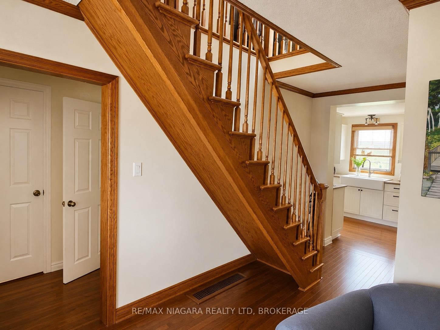 63 Sullivan Avenue photo 8