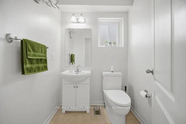 19 Thornbush Boulevard photo 18
