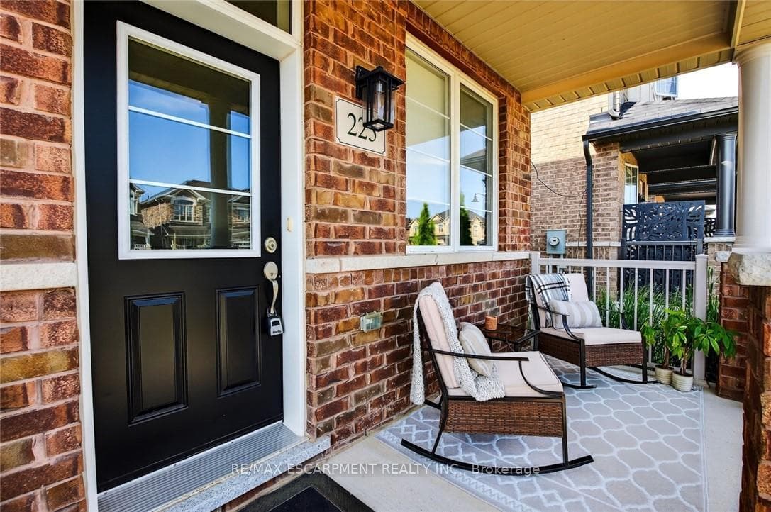 225 Skinner Road photo 3