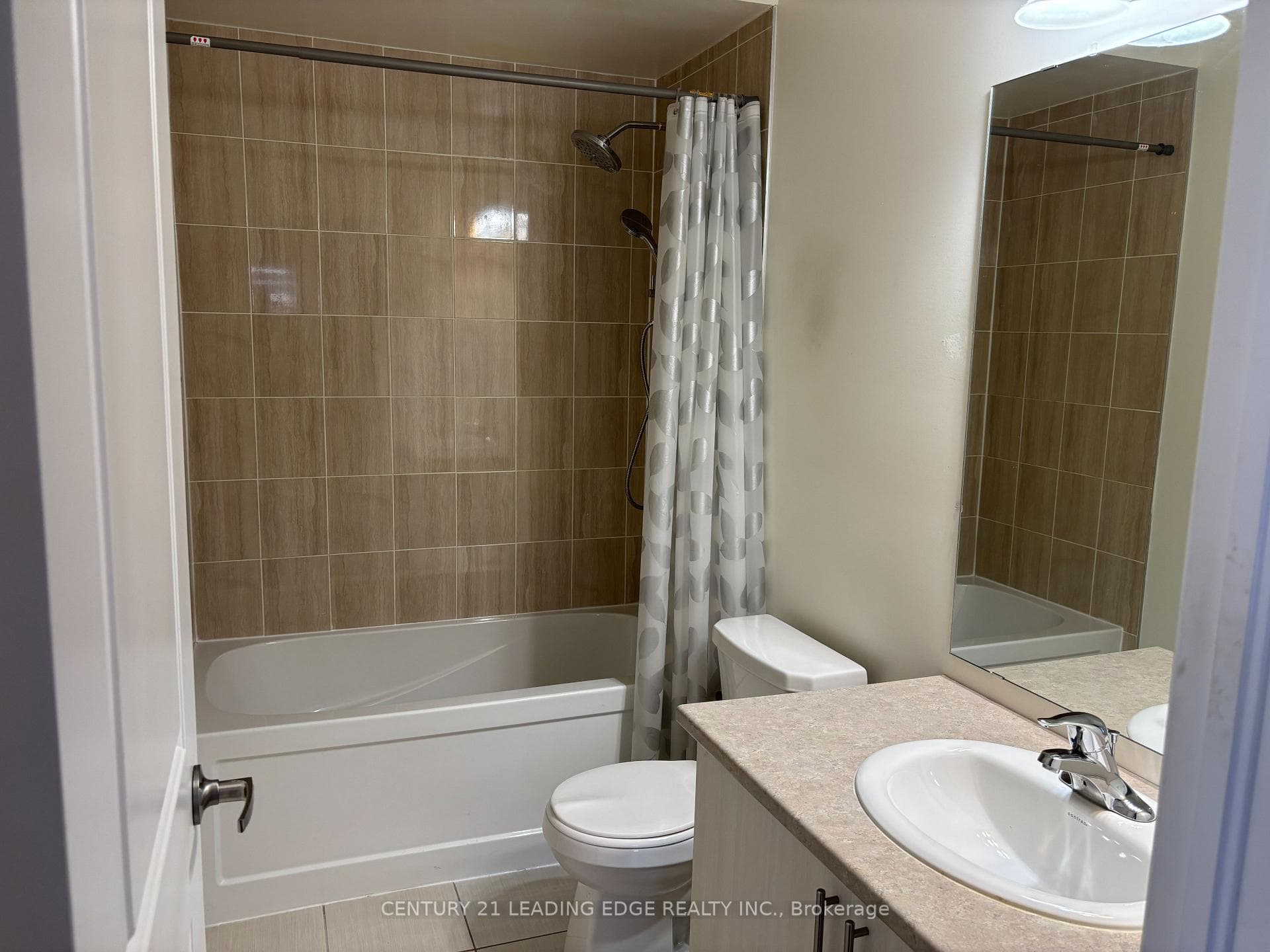 318 OKANAGAN Path photo 15