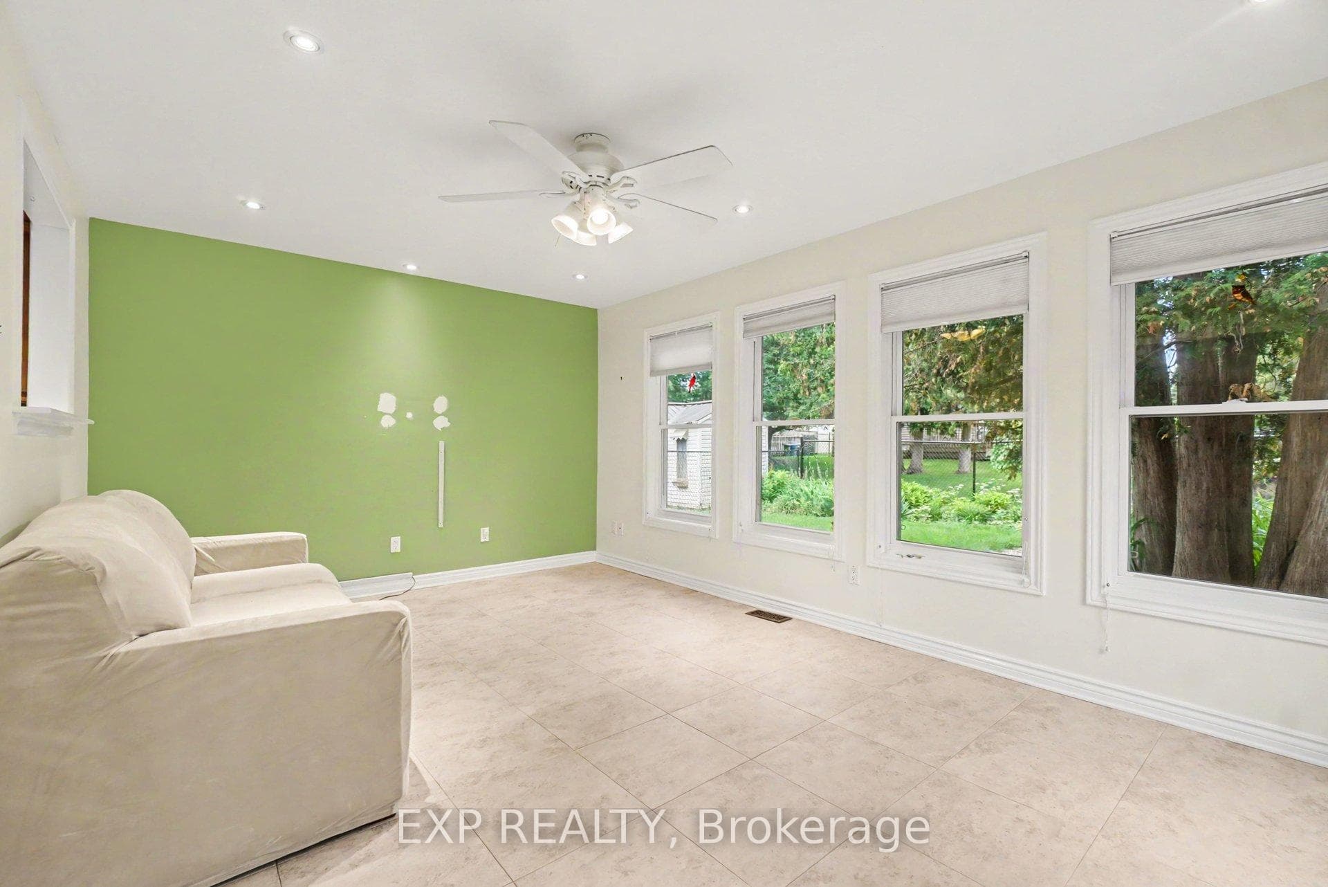 1021 Cadboro Road photo 22