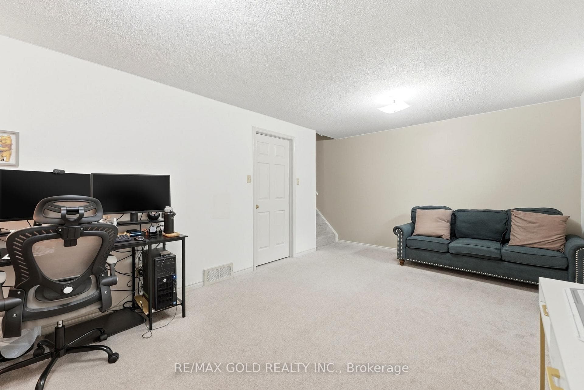 141 Condor Court Unit 70 photo 33
