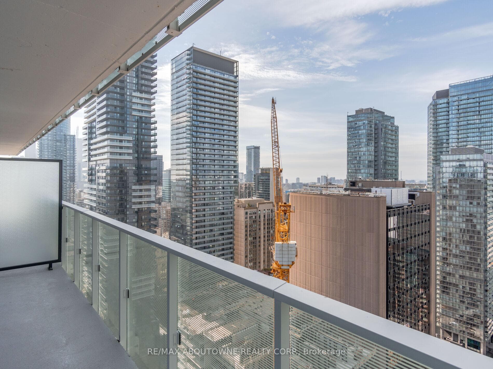 501 Yonge Street Unit 3001 photo 25
