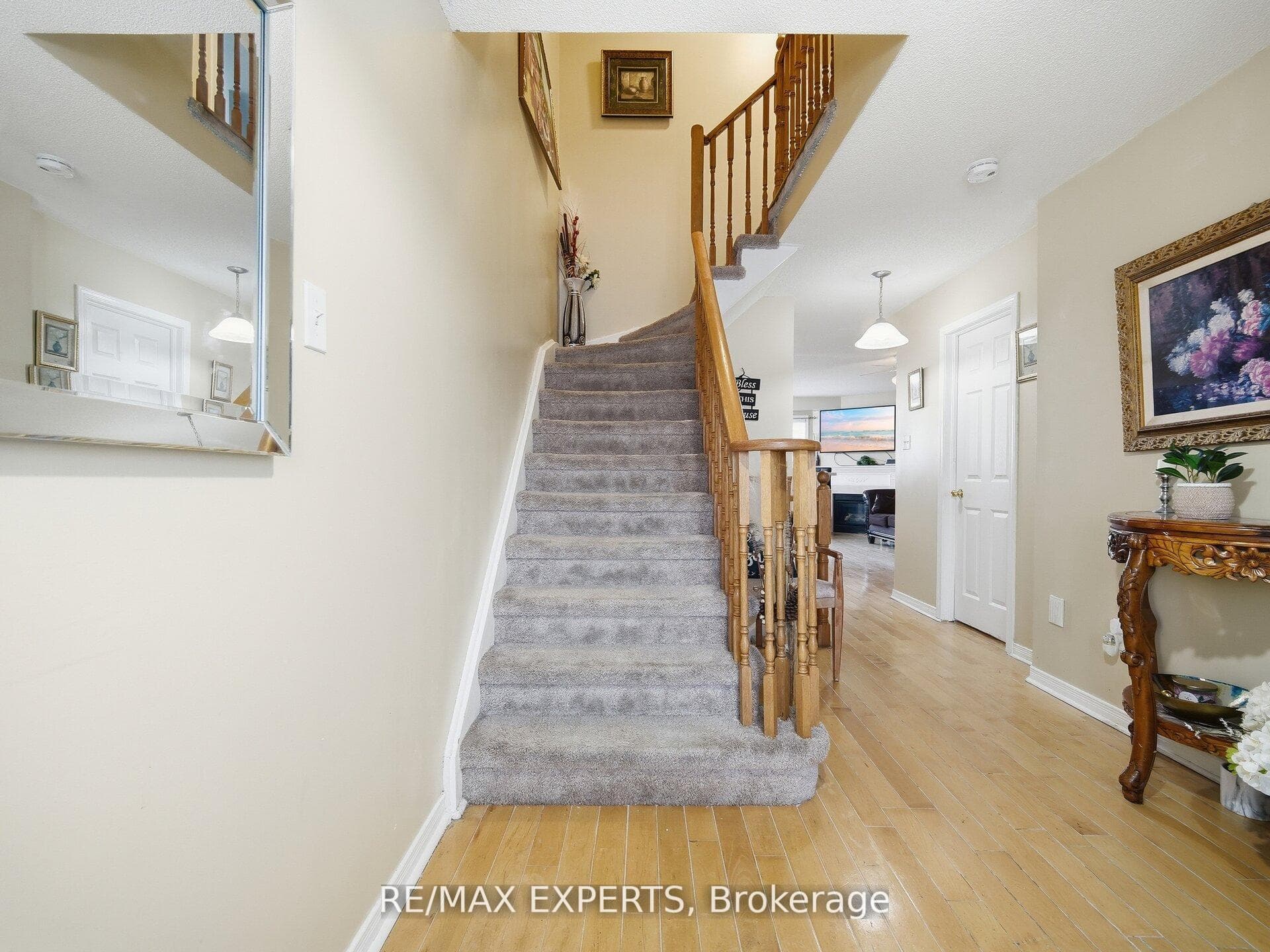 70 Twin Pines Crescent photo 20