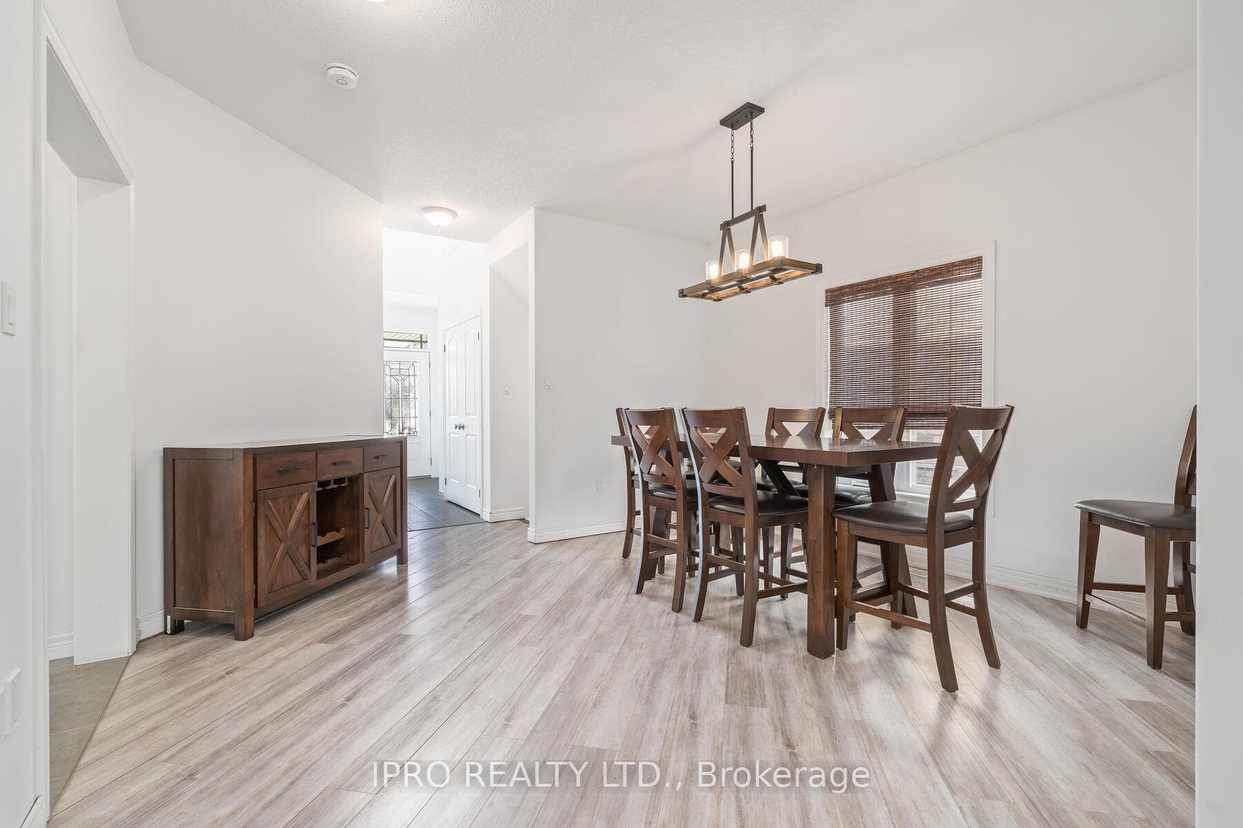 81 Wardlaw Avenue photo 9