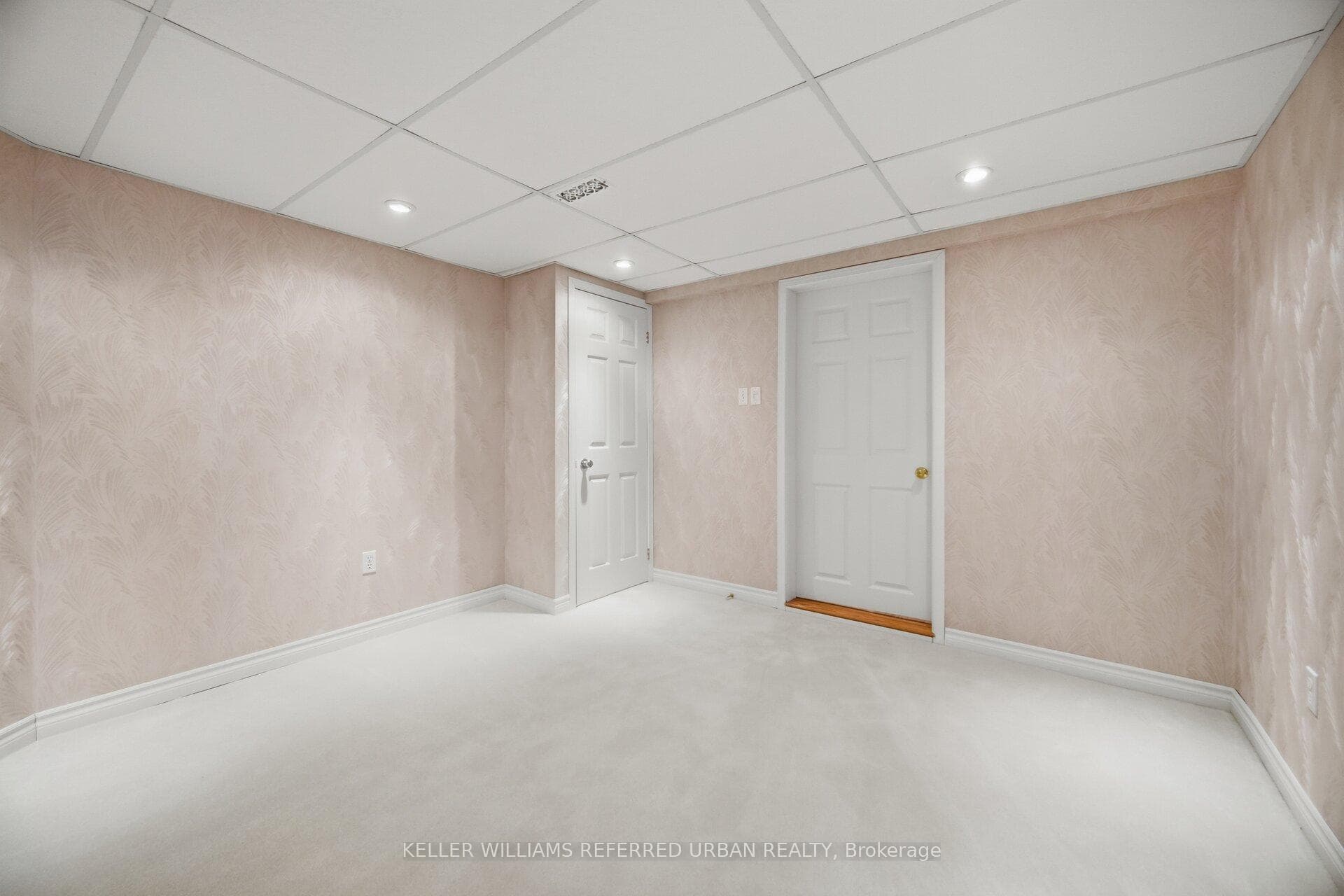 239 Drummond Drive photo 40