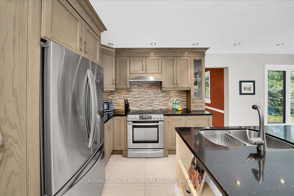 62 Montgomery Court photo 12