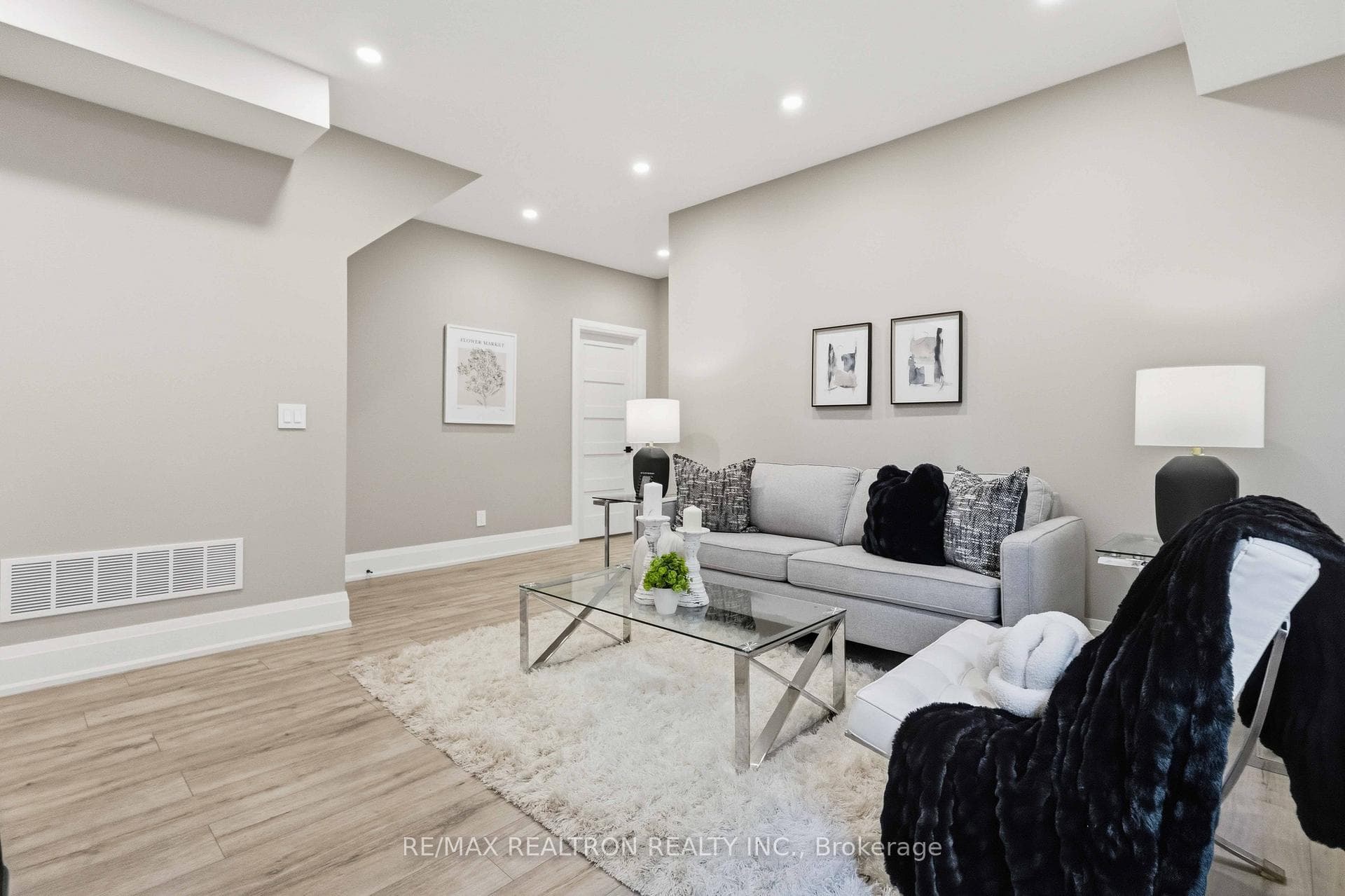 809 Fairview Avenue photo 38
