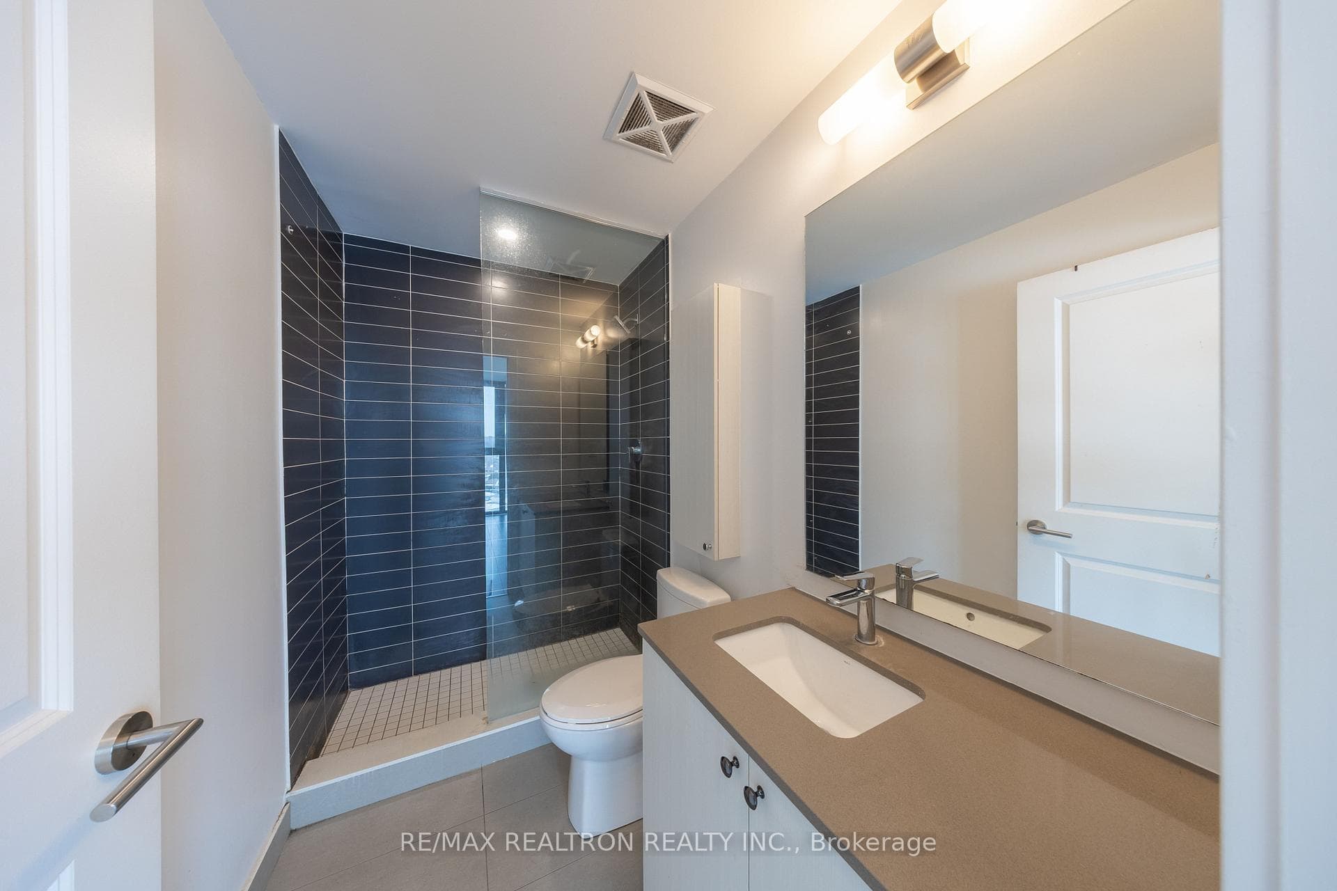 2799 Kingston Road Unit 910 photo 13