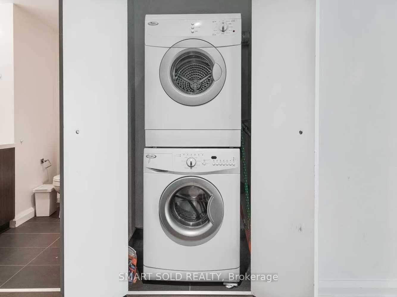 155 Yorkville Avenue Unit 2508 photo 9