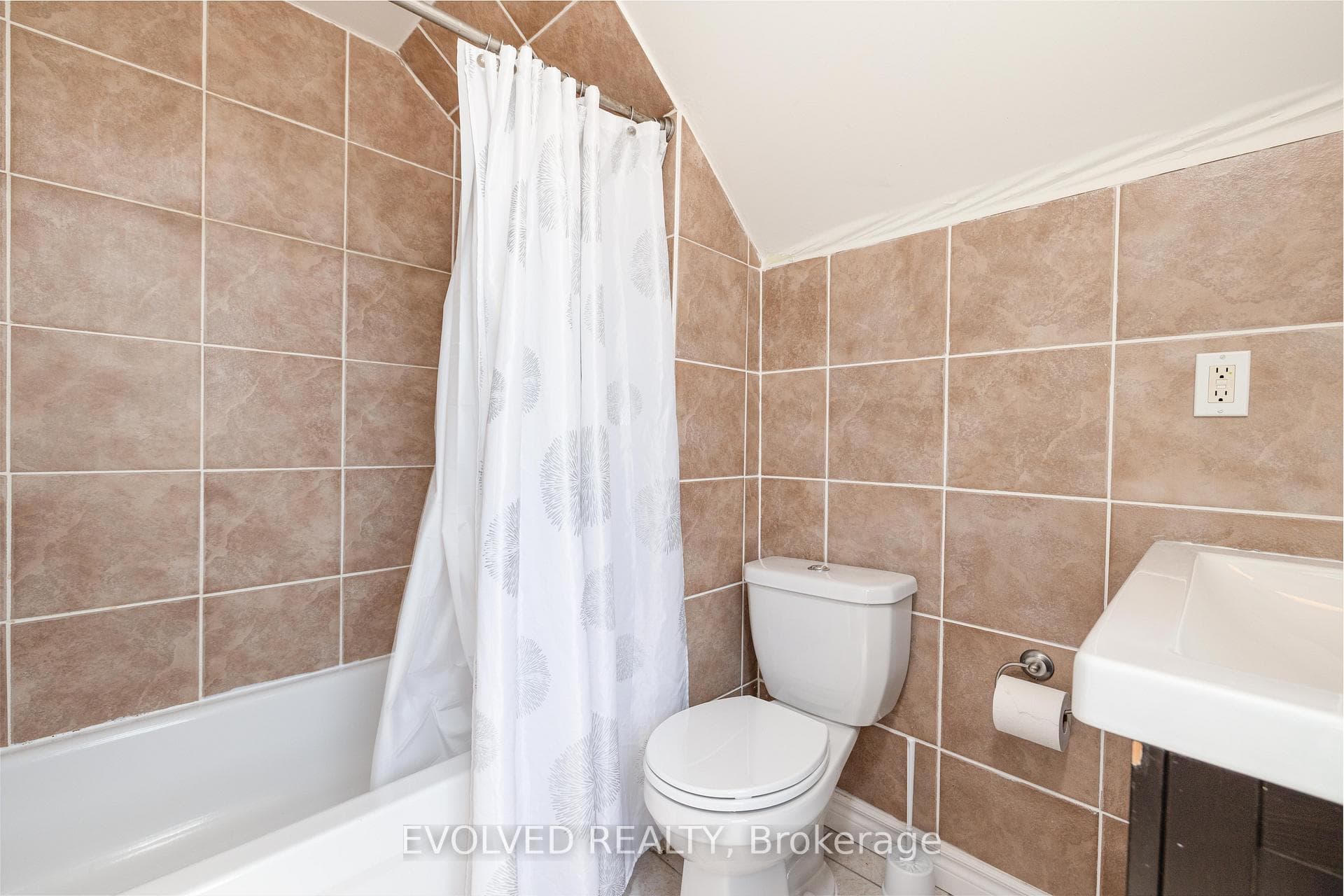 6 wildwood Avenue photo 27