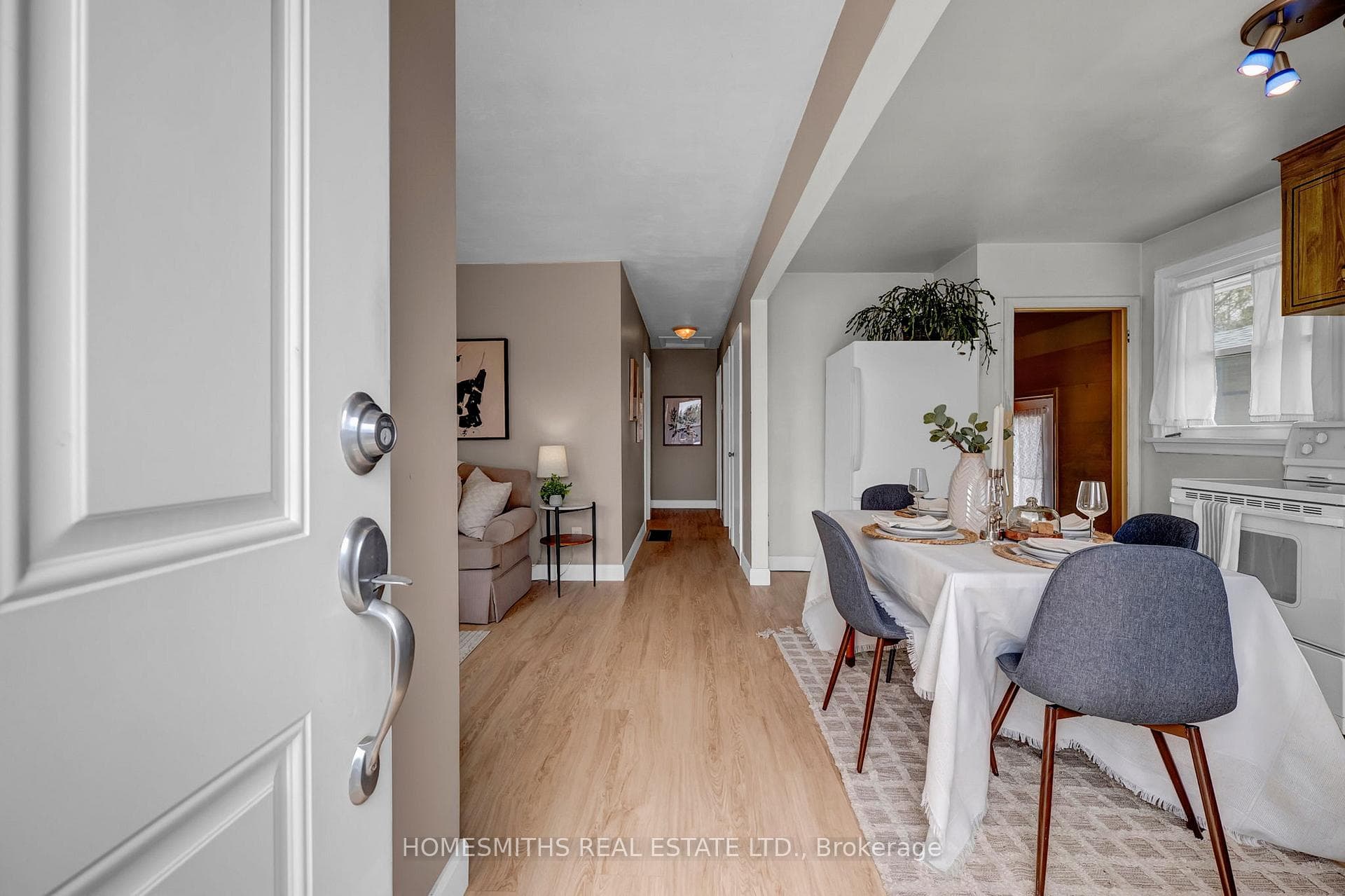 590 Olive Avenue photo 8