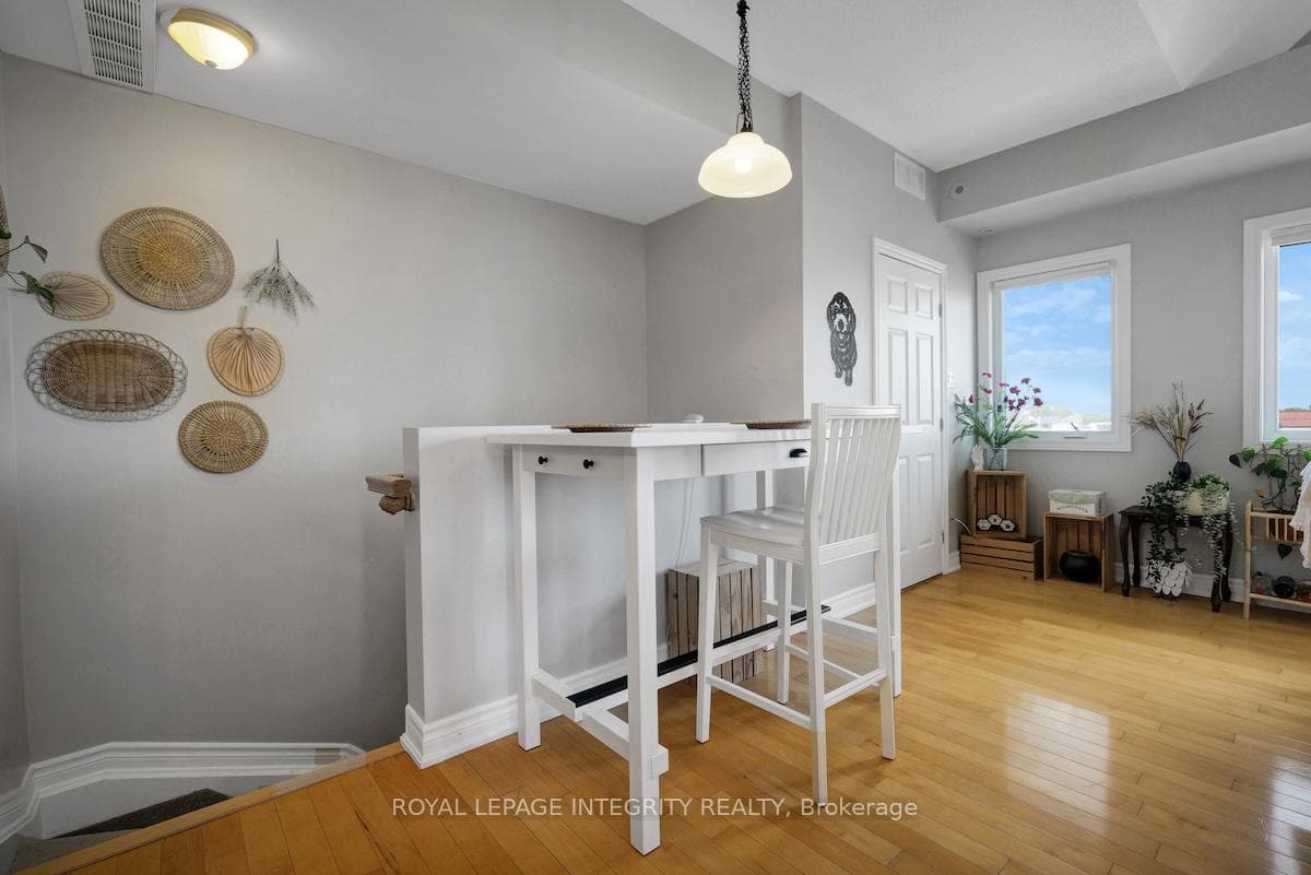 1105 Stittsville Main Street Unit I photo 13