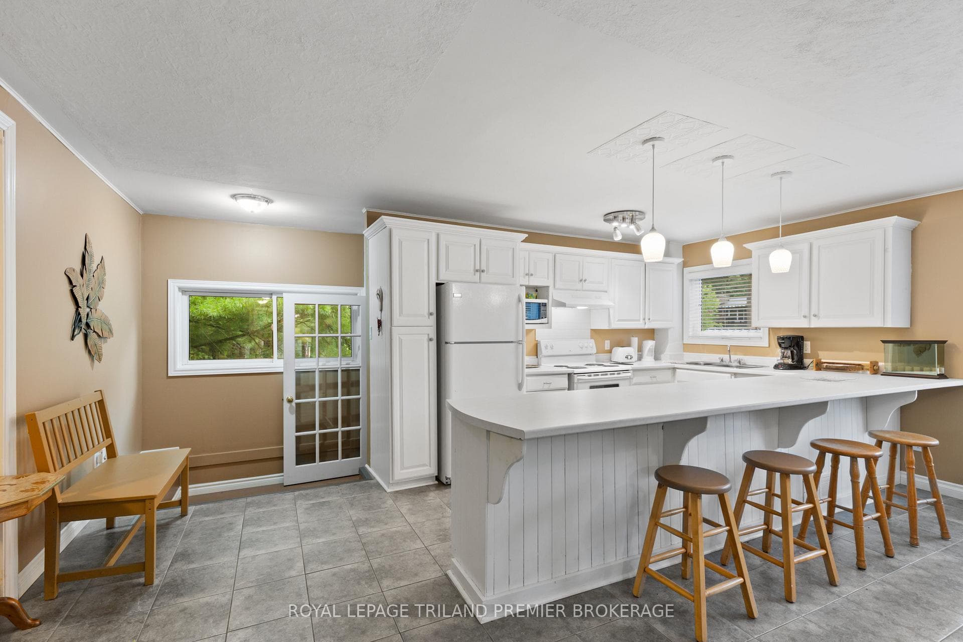 7710 Clayton Street photo 23