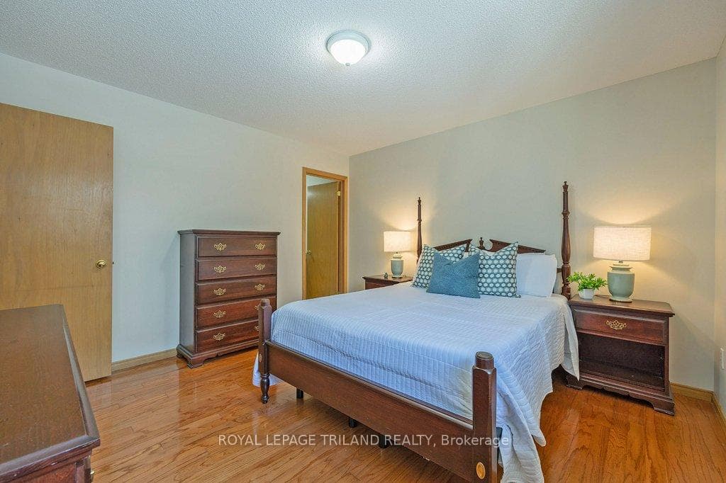 35 Rickwood Place photo 18