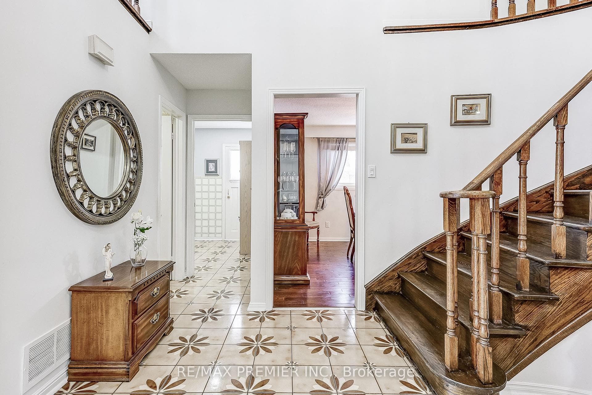 22 Whiteoak Court photo 10