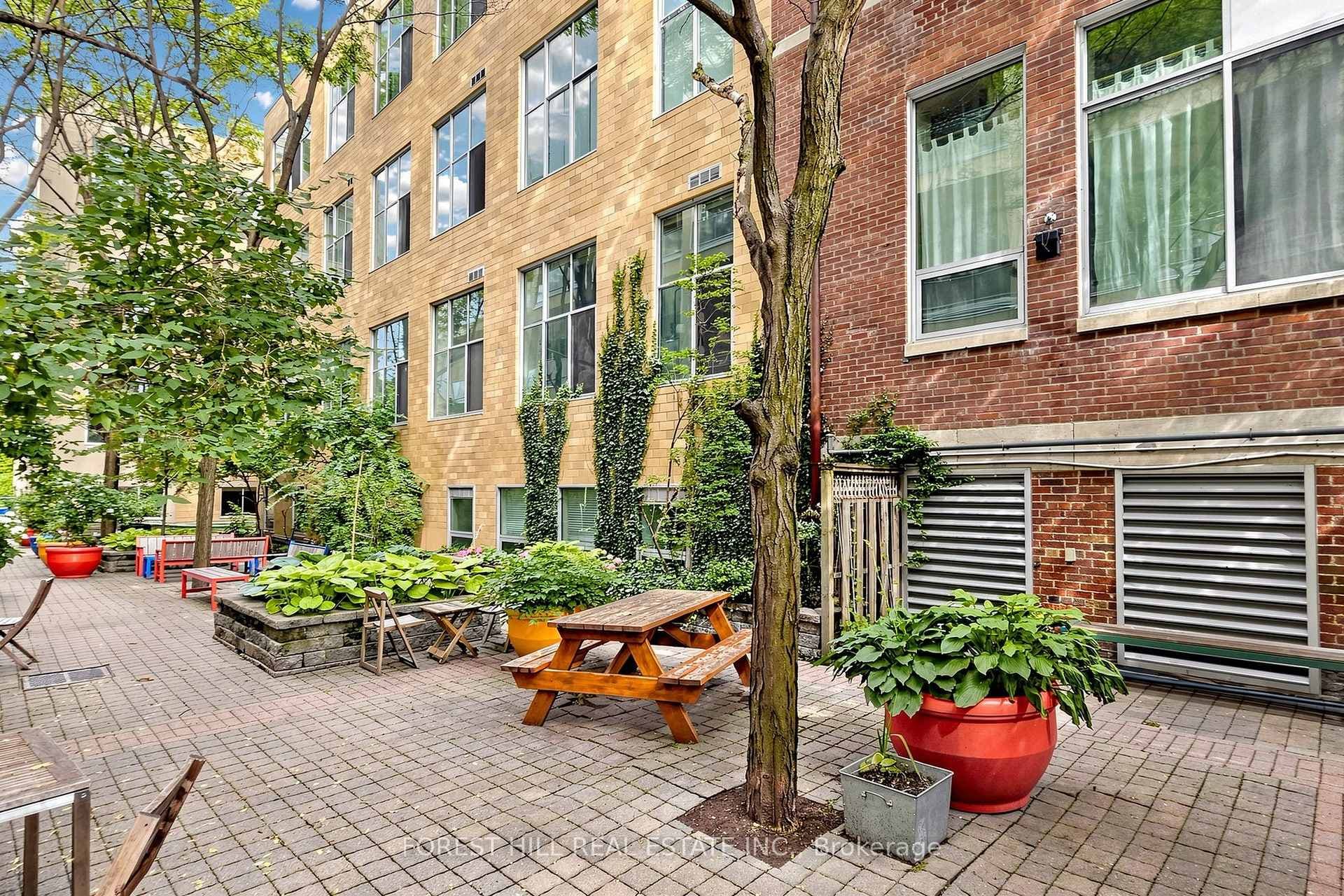 21 Nassau Street Unit 301 photo 30