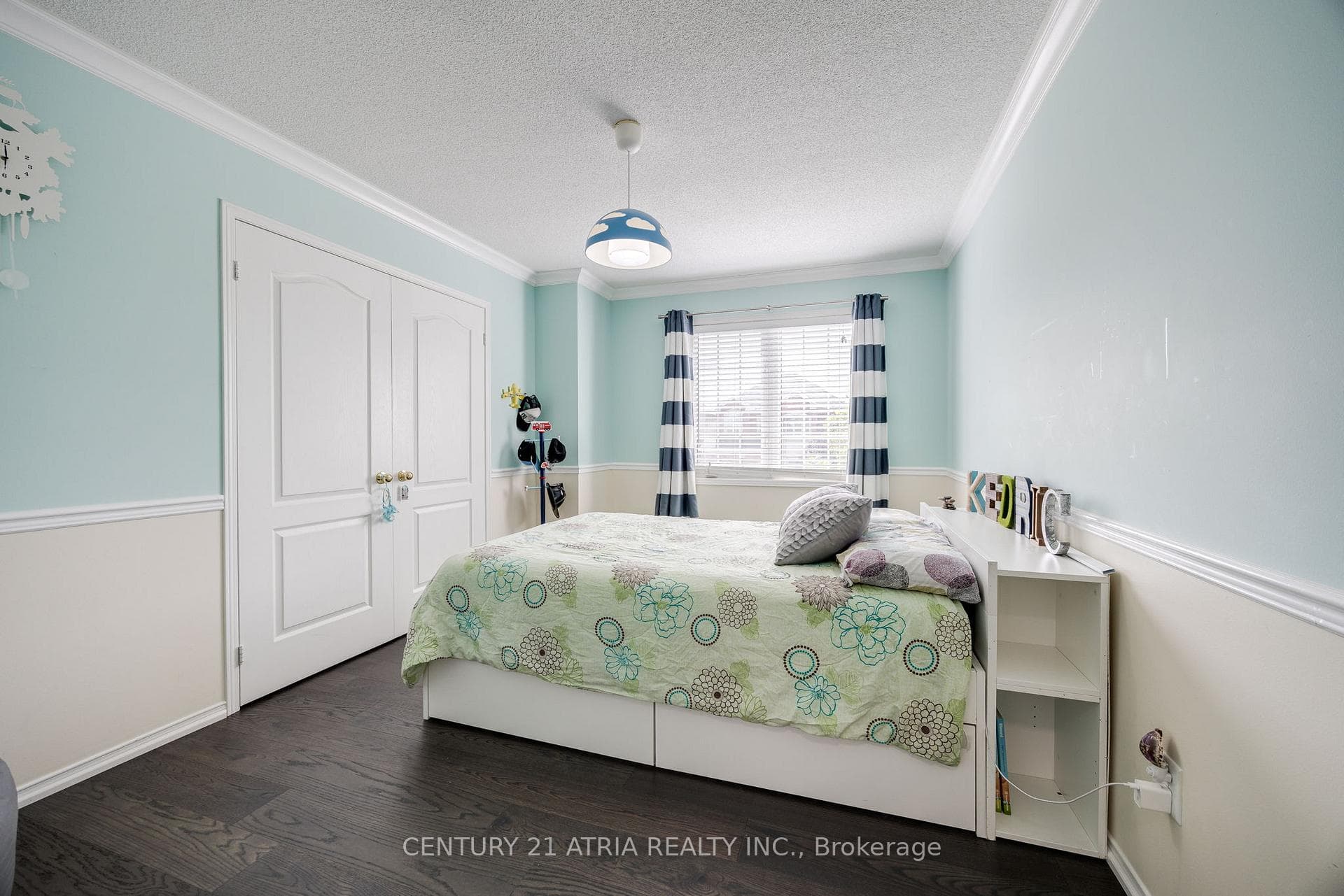1 Eakins Drive photo 24