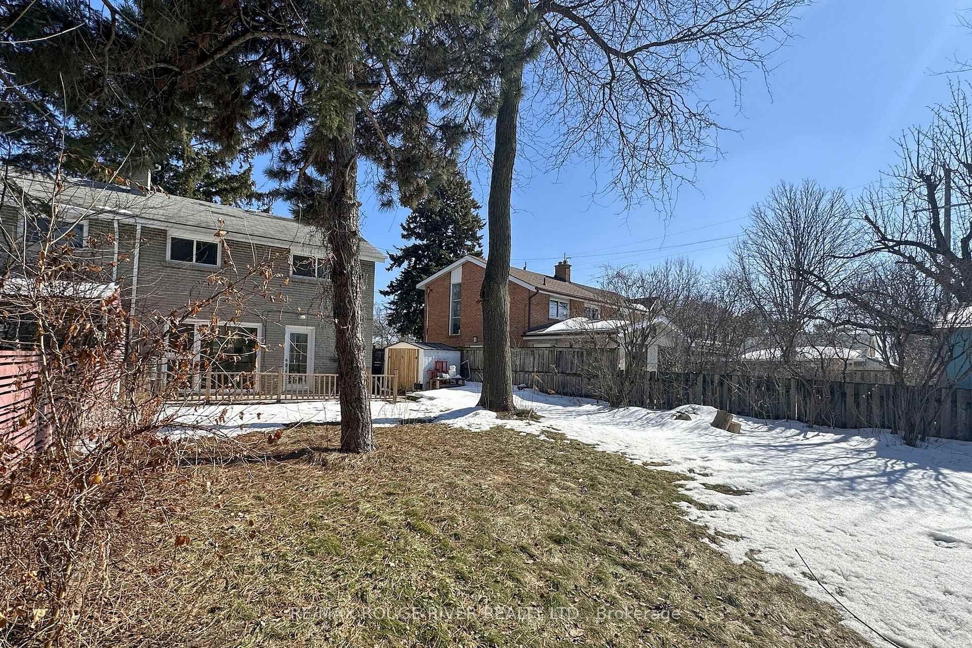 5 Billington Crescent photo 34
