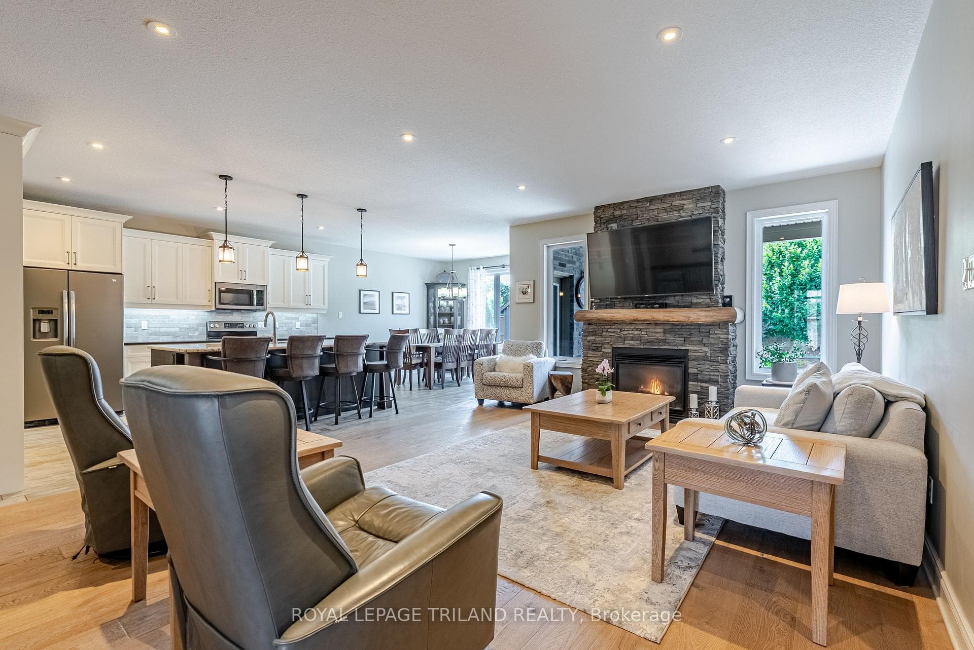 296 Dufferin Street photo 13