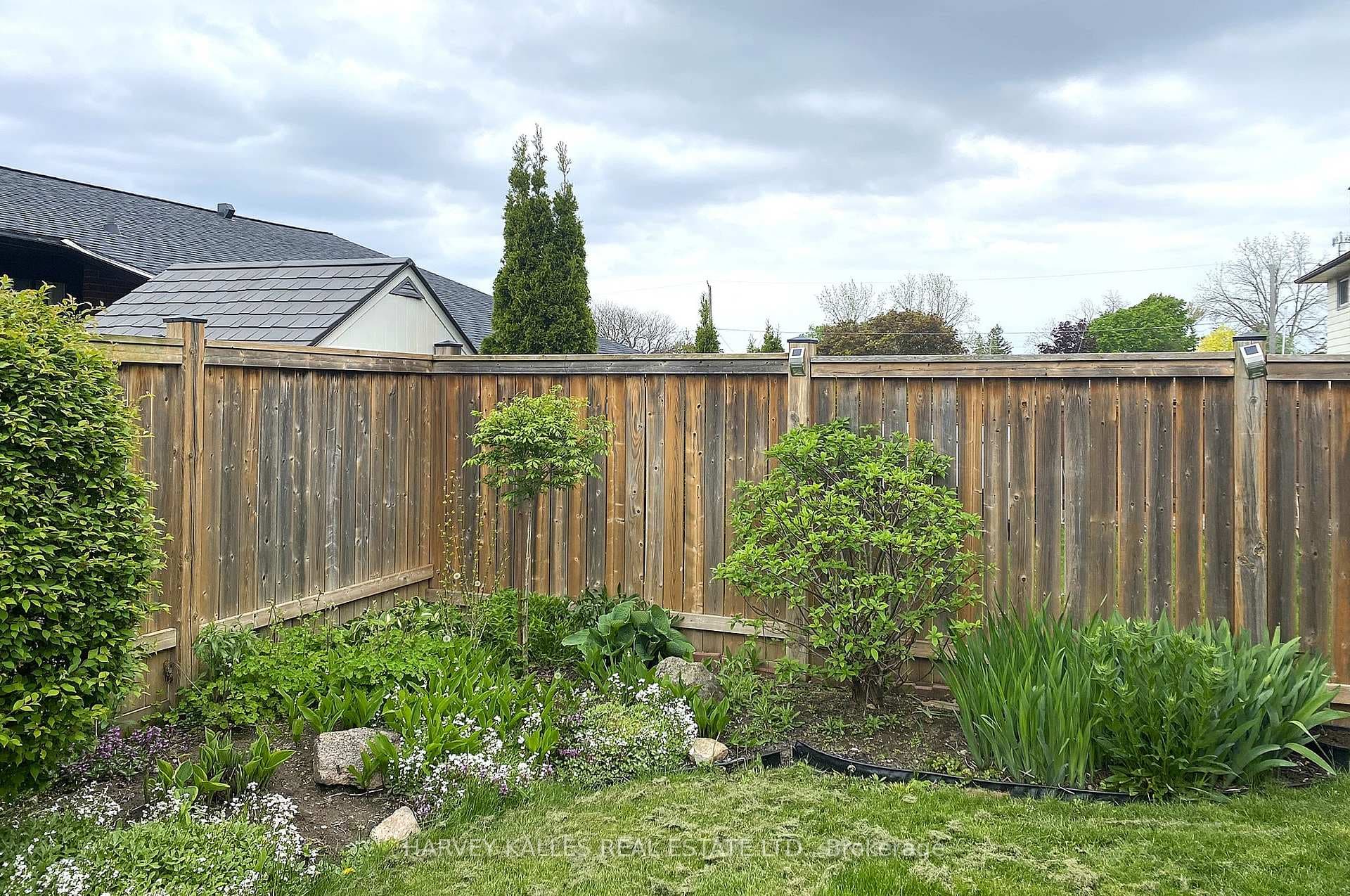 56 Thorncliffe Street photo 38
