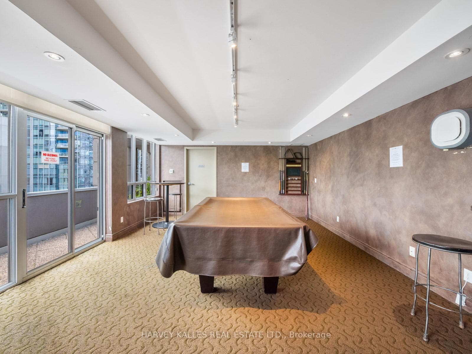140 Simcoe Street Unit 1309 photo 30
