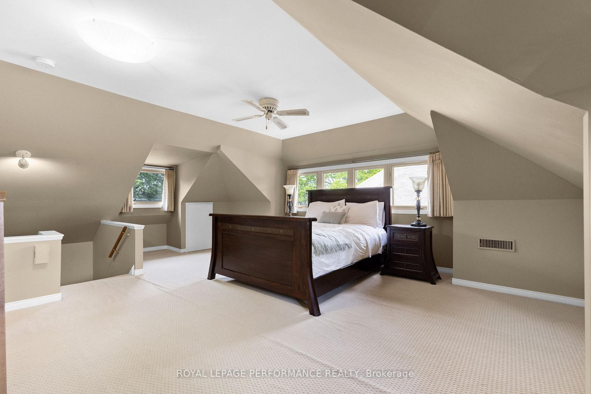 345 Third Avenue photo 30