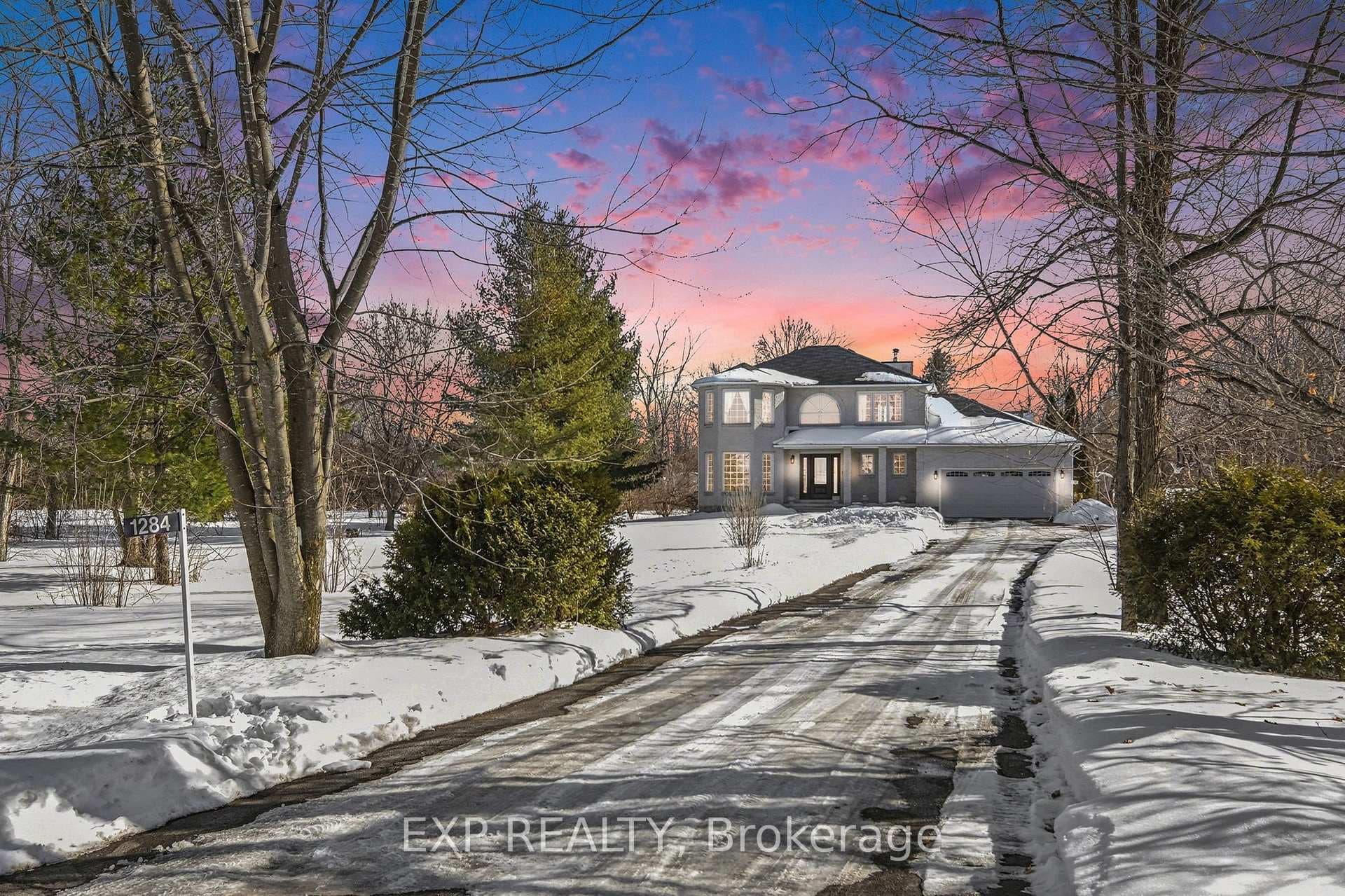 1284 Old Carriage Lane photo 37