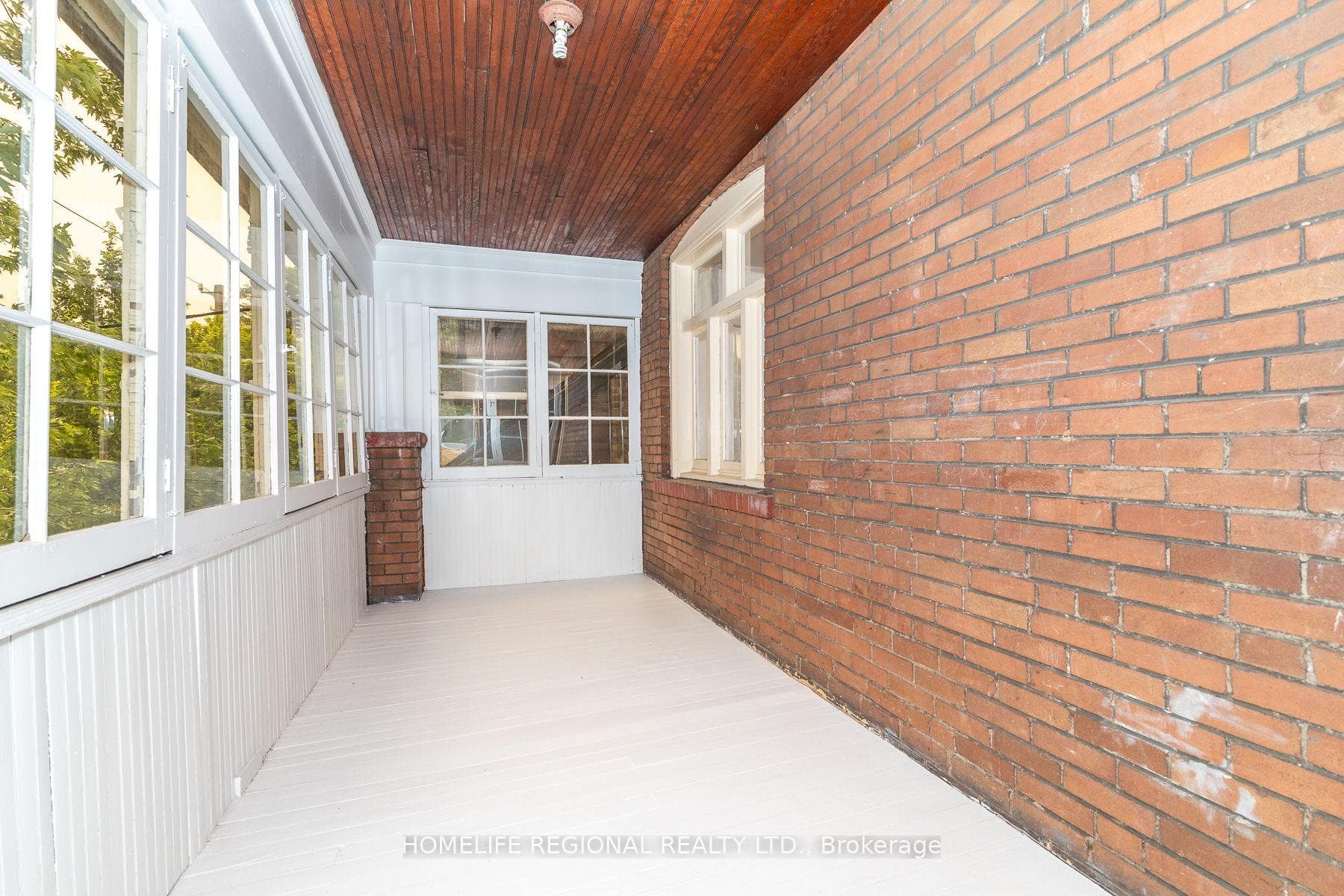 353 St Clarens Avenue photo 12