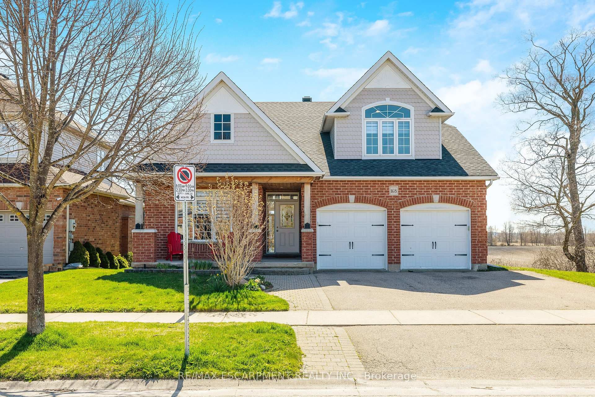 168 Parkinson Drive photo 3