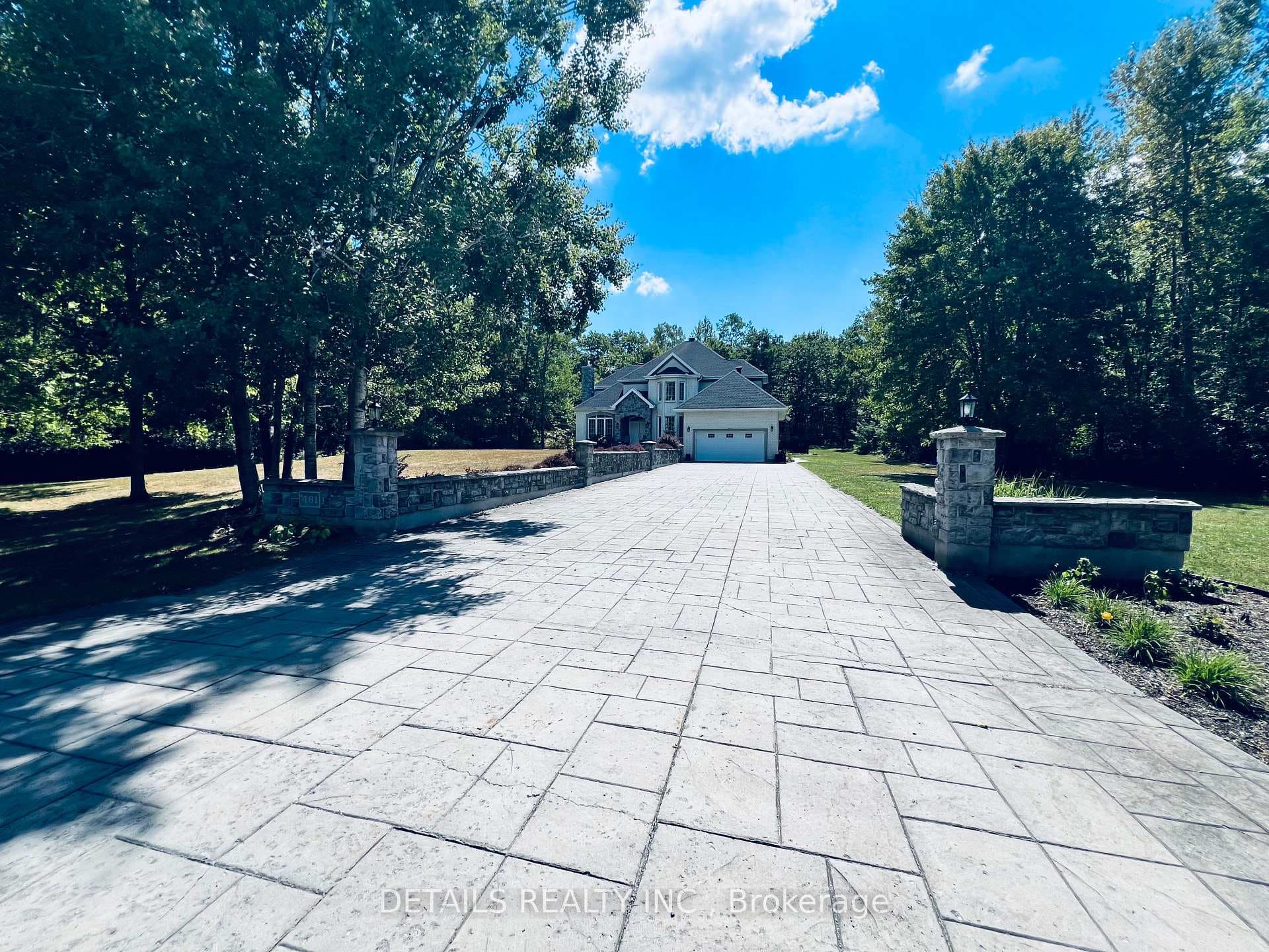 461 John Aselford Drive photo 3