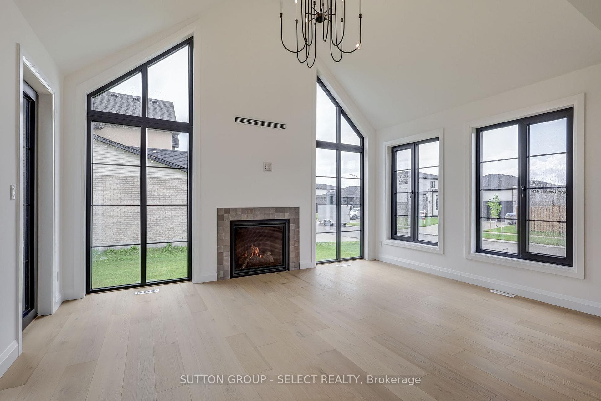 180 WINLOW Way photo 17