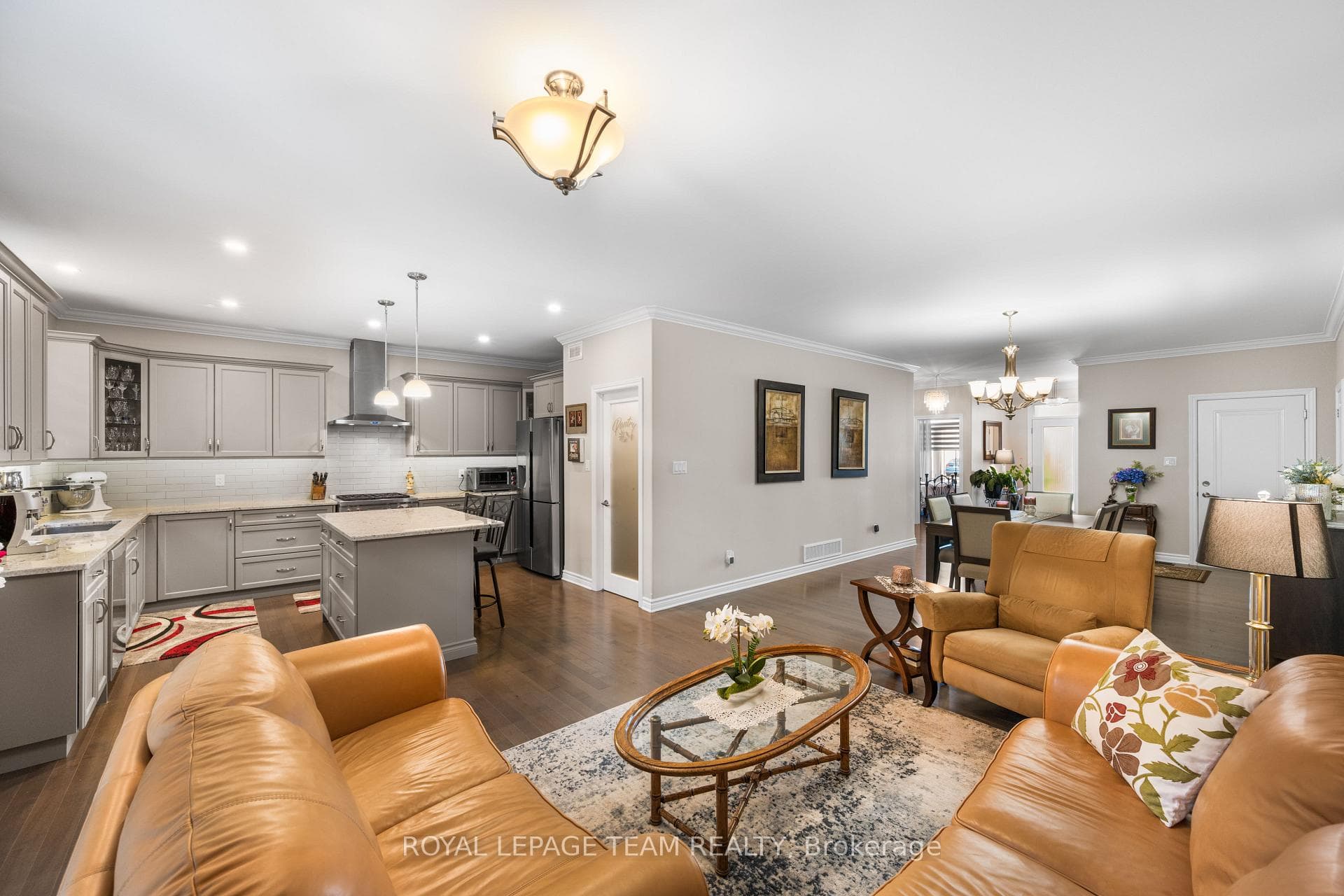 20 Eleanor Drive photo 11