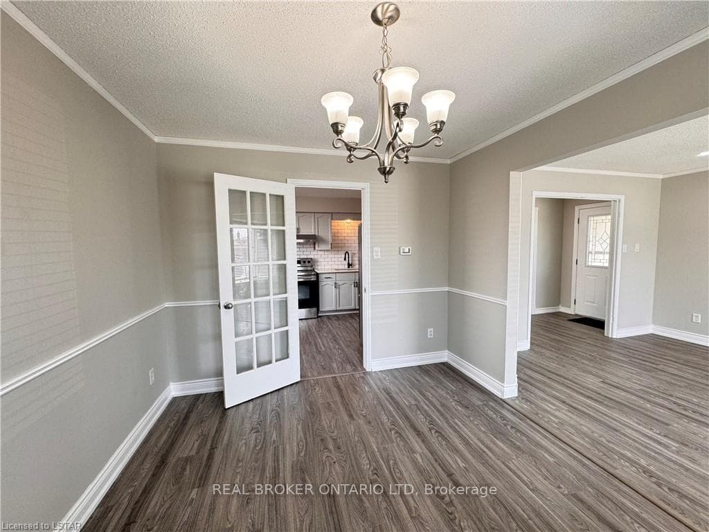 279 CONWAY Drive photo 10