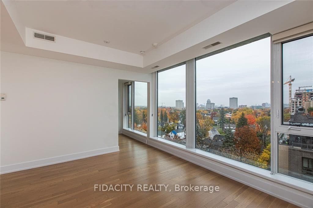 360 Patricia Avenue Unit 820 photo 7
