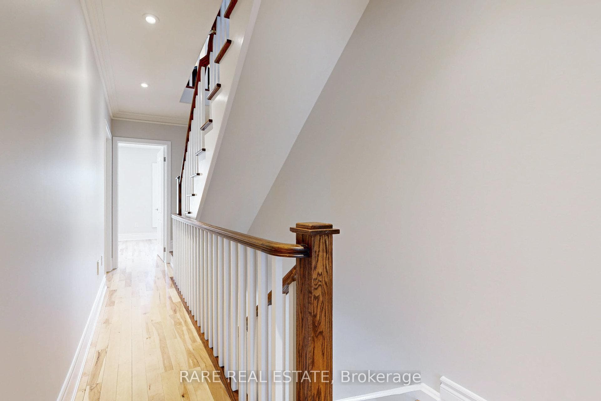 130 Edgewood Avenue photo 17