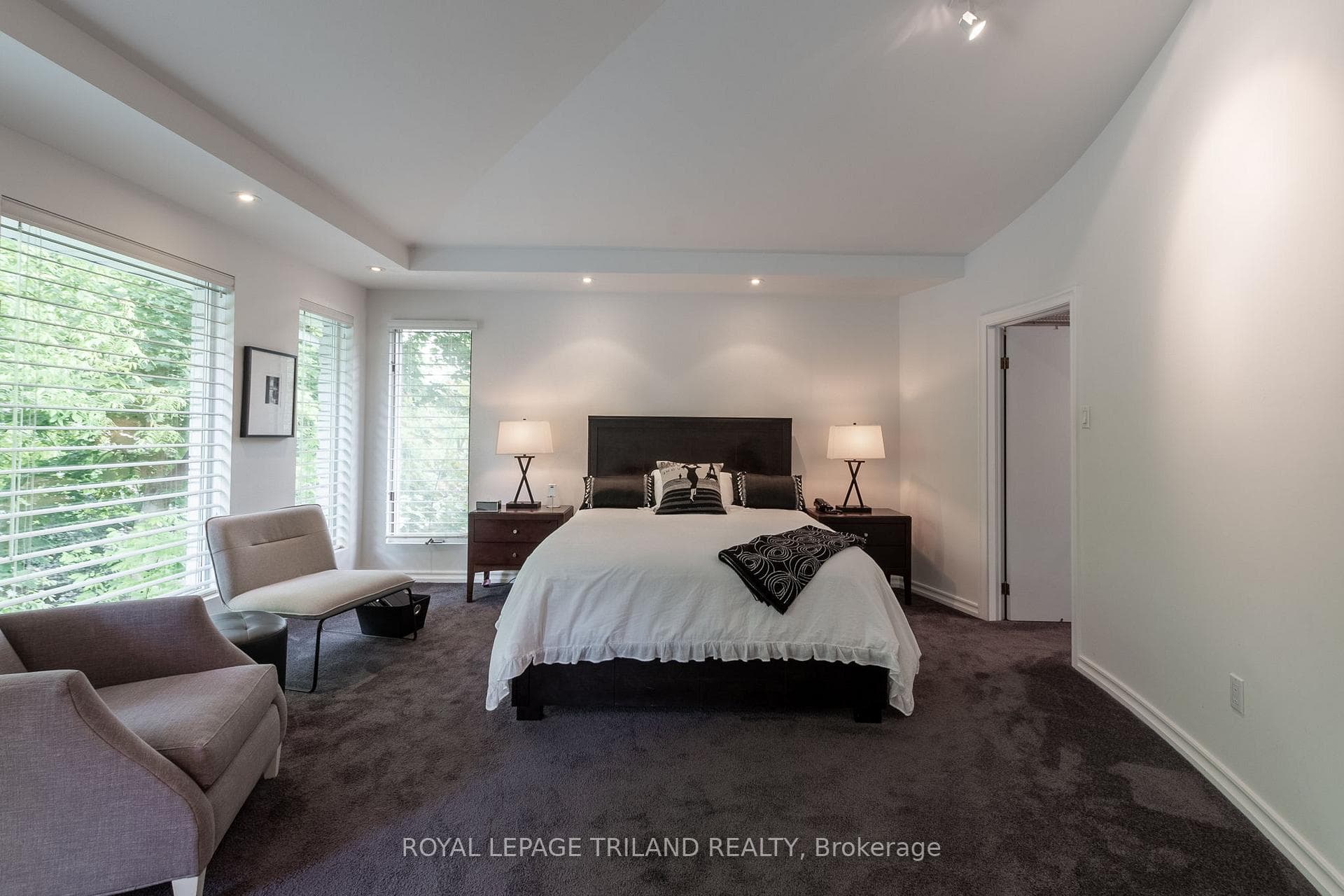 9 Scarlett Avenue photo 20