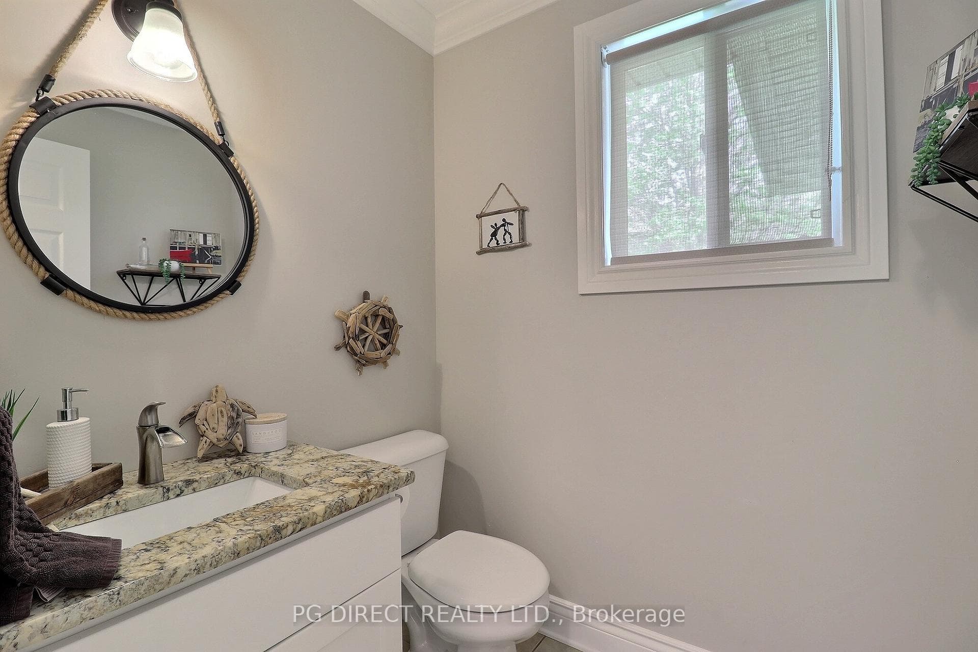 145 Simcoe Avenue photo 8