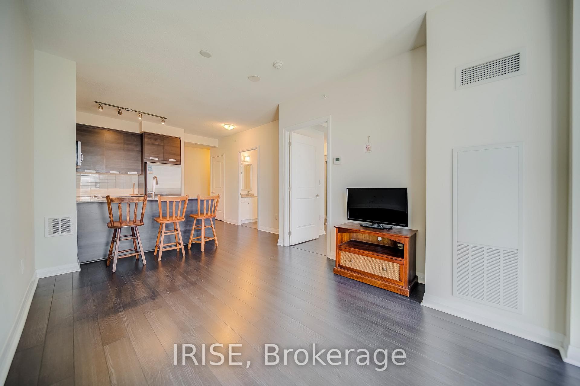 5025 Four Springs Avenue Unit 1610 photo 13