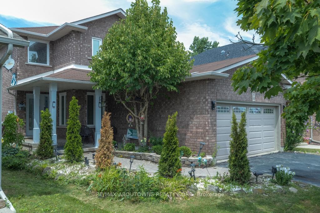 14 SABLE Drive photo 3