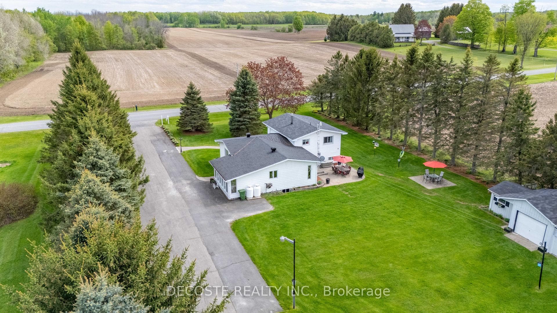 21713 Concession 8 Road photo 41