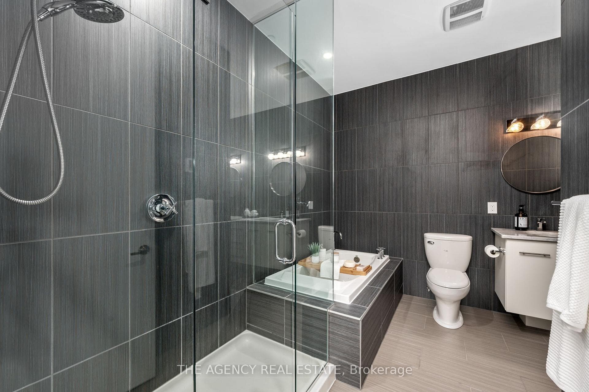 330 Ridout Street Unit 2601 photo 17