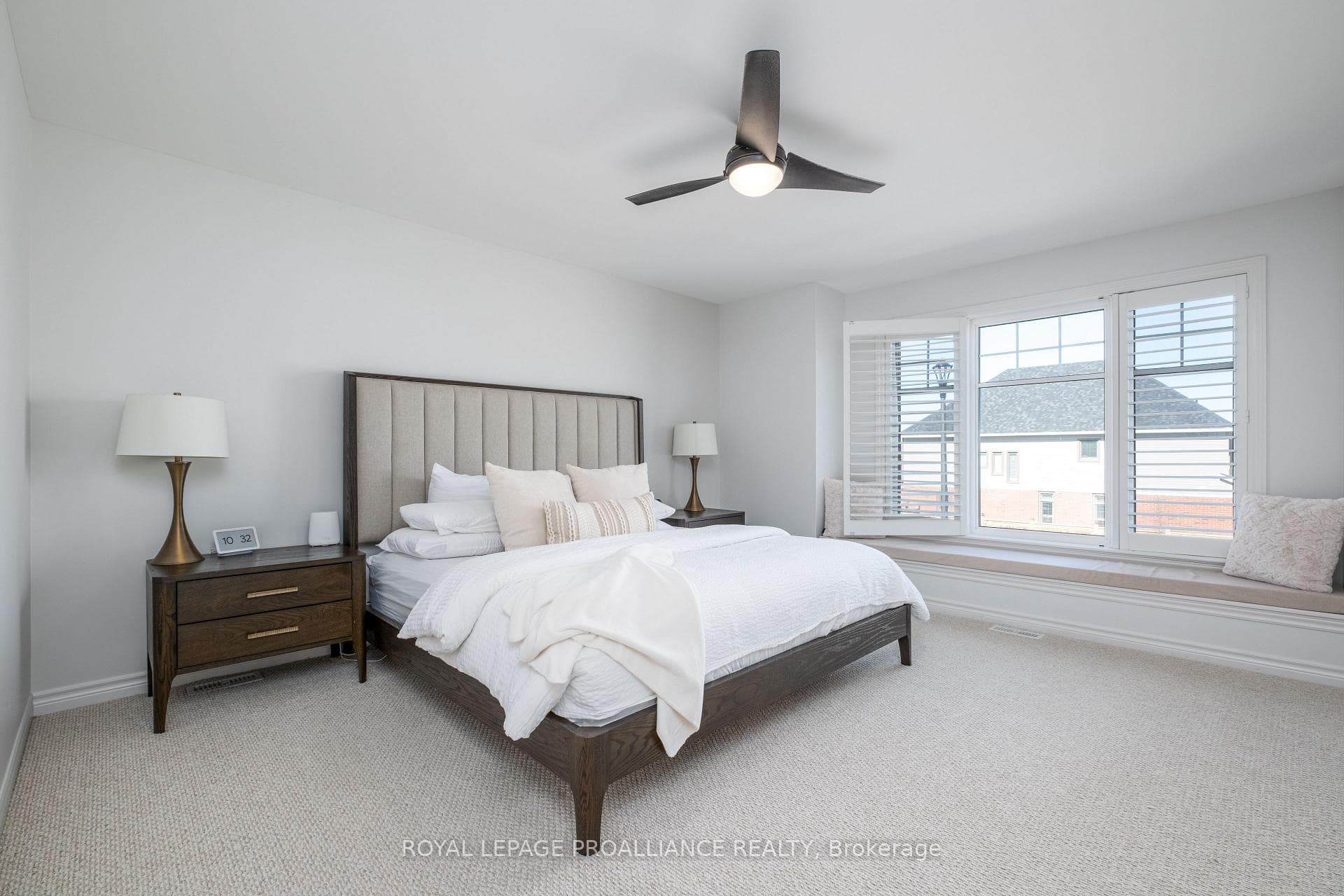 648 Halloway Drive photo 23